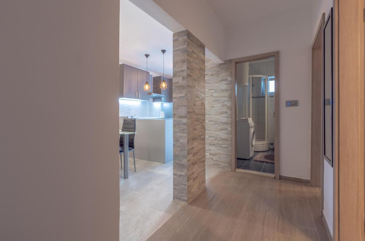 Holiday Home Insulam Mare Trogir Bagian luar foto
