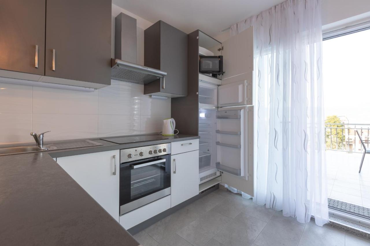 Holiday Home Insulam Mare Trogir Bagian luar foto